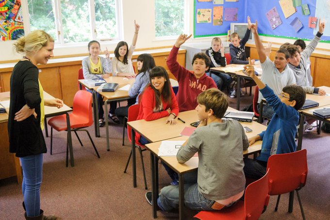 Summer language courses and schools in UK